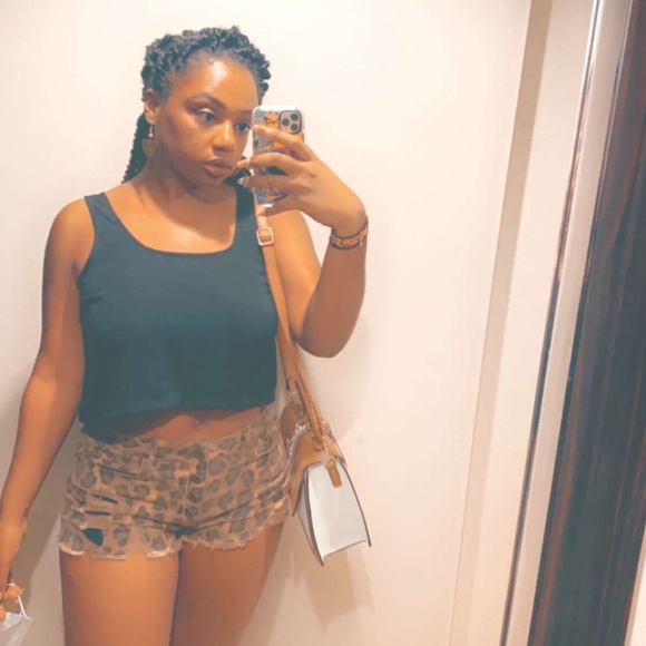 Meet your Posher, Simone - Picture 4 of 6